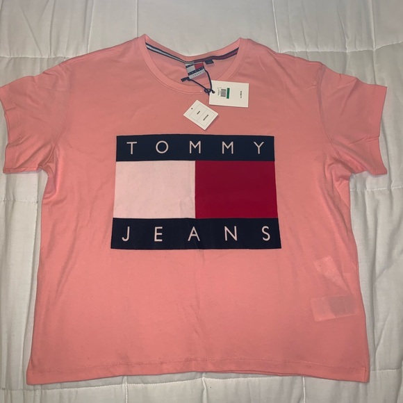 Tommy Hilfiger Top - Picture 2 of 3
